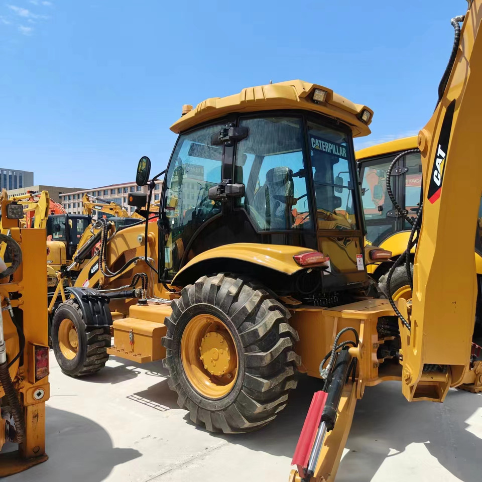 CATERPILLAR 420F - Retroexcavadora: foto 1 CATERPILLAR 420F - Retroexcavadora: foto 1