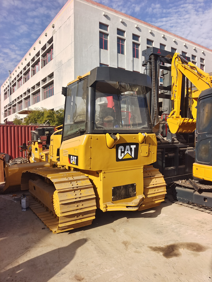 CATERPILLAR D3K - Bulldozer: foto 2 CATERPILLAR D3K - Bulldozer: foto 2
