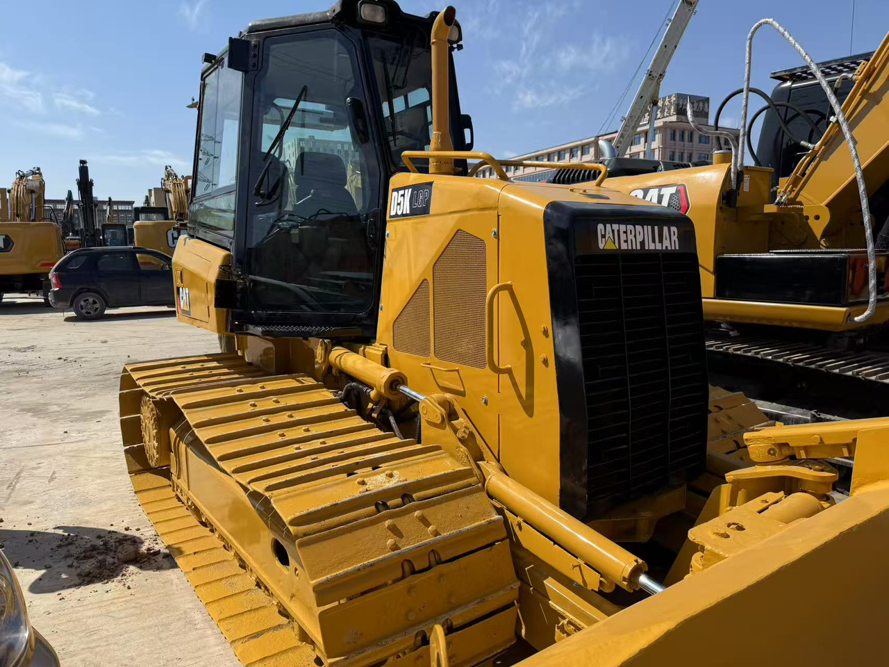 CATERPILLAR D5K - Bulldozer: foto 2 CATERPILLAR D5K - Bulldozer: foto 2