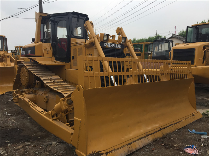 CATERPILLAR D7H - Bulldozer: foto 2 CATERPILLAR D7H - Bulldozer: foto 2