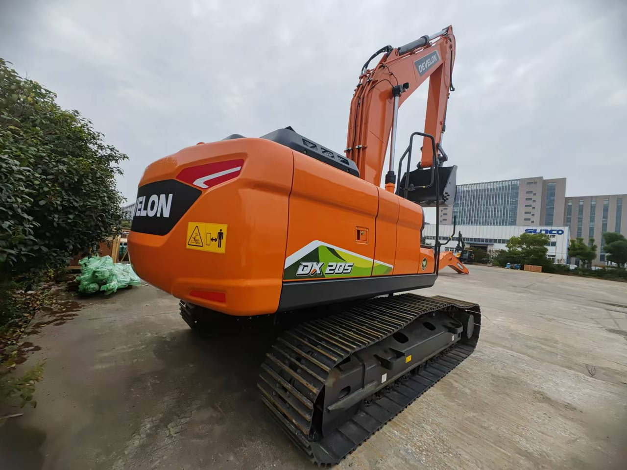 DOOSAN DX205 - Excavadora de cadenas: foto 1 DOOSAN DX205 - Excavadora de cadenas: foto 1