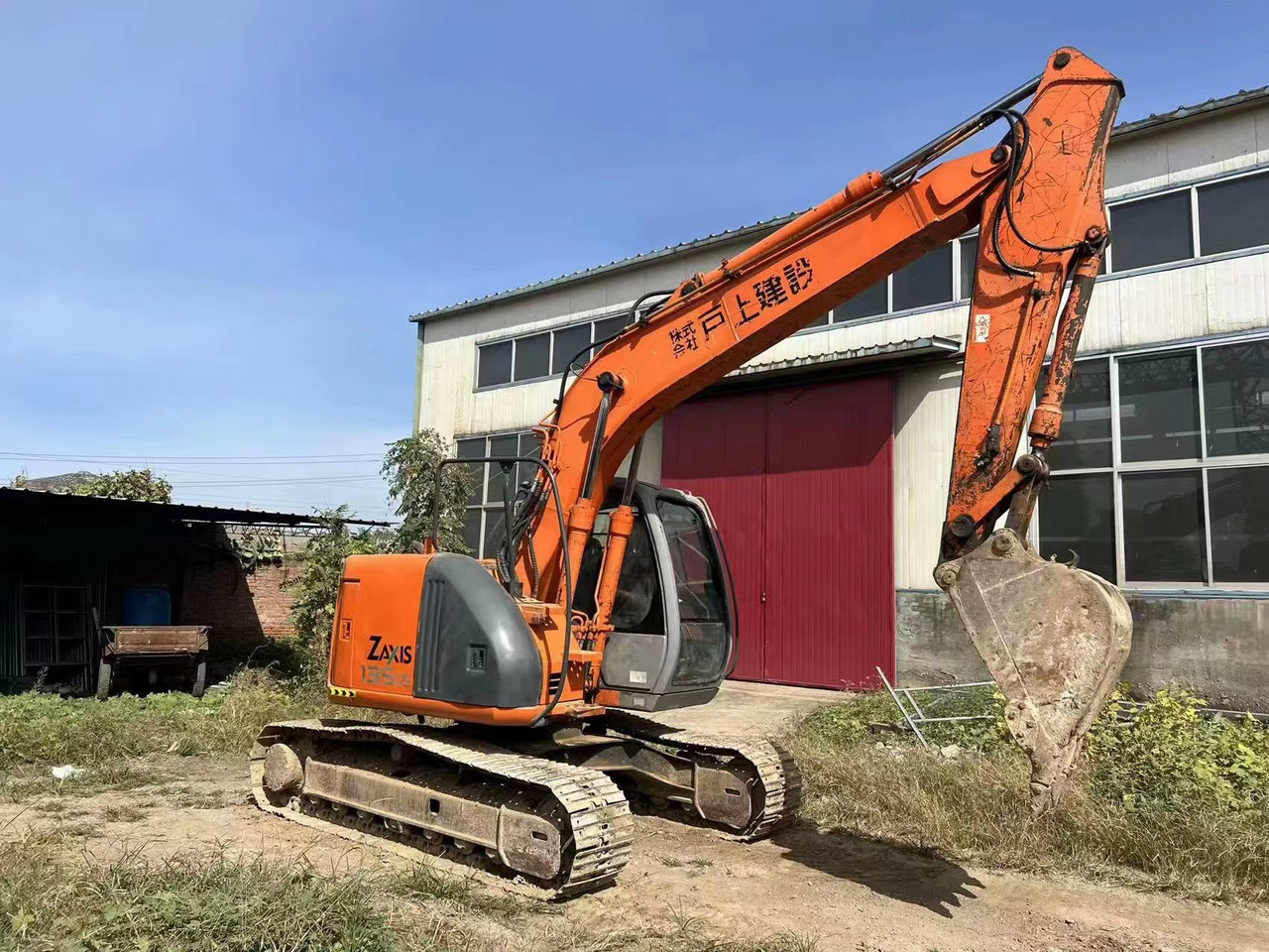 HITACHI ZX135 - Excavadora de cadenas: foto 2 HITACHI ZX135 - Excavadora de cadenas: foto 2