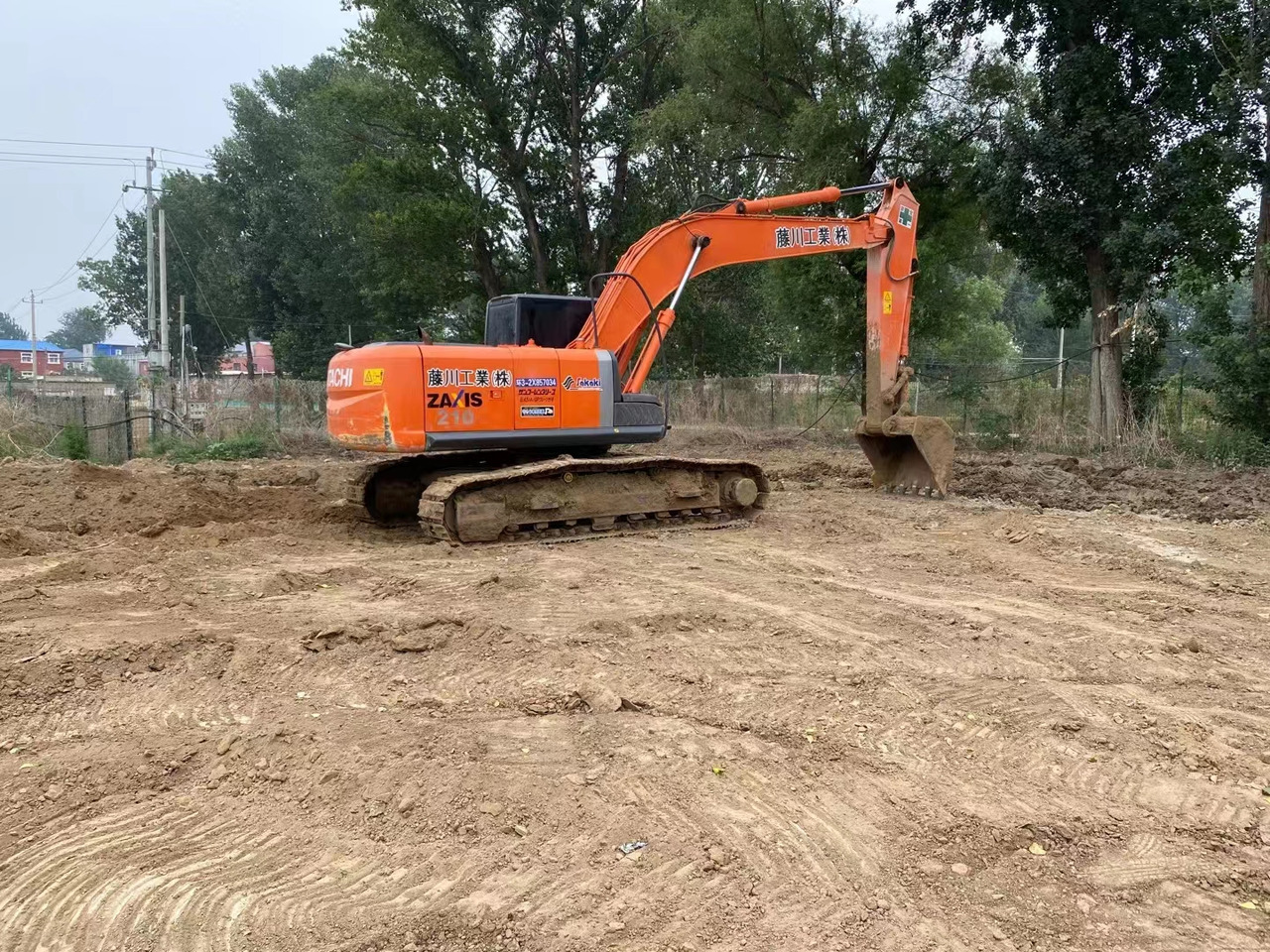 HITACHI ZX210-3G - Excavadora de cadenas: foto 3 HITACHI ZX210-3G - Excavadora de cadenas: foto 3