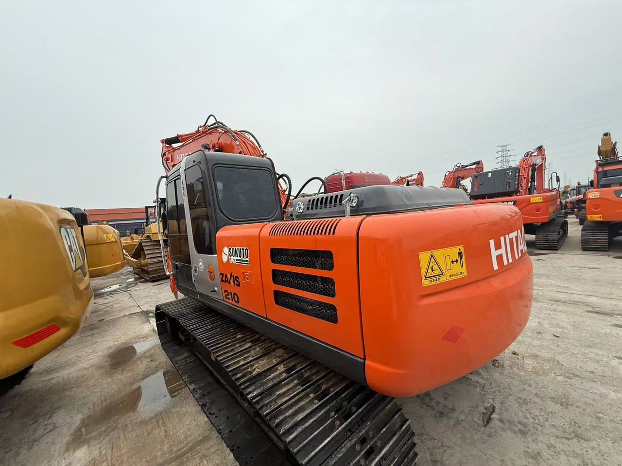 HITACHI ZX210-5G - Excavadora de cadenas: foto 2 HITACHI ZX210-5G - Excavadora de cadenas: foto 2