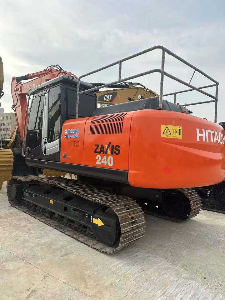 HITACHI ZX240-3G - Excavadora de cadenas: foto 4 HITACHI ZX240-3G - Excavadora de cadenas: foto 4