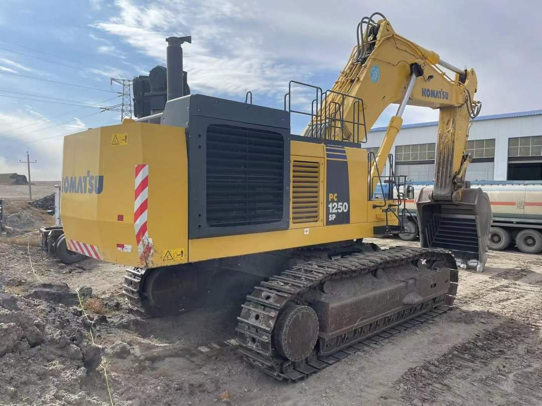 KOMATSU PC1250 - Excavadora de cadenas: foto 1 KOMATSU PC1250 - Excavadora de cadenas: foto 1