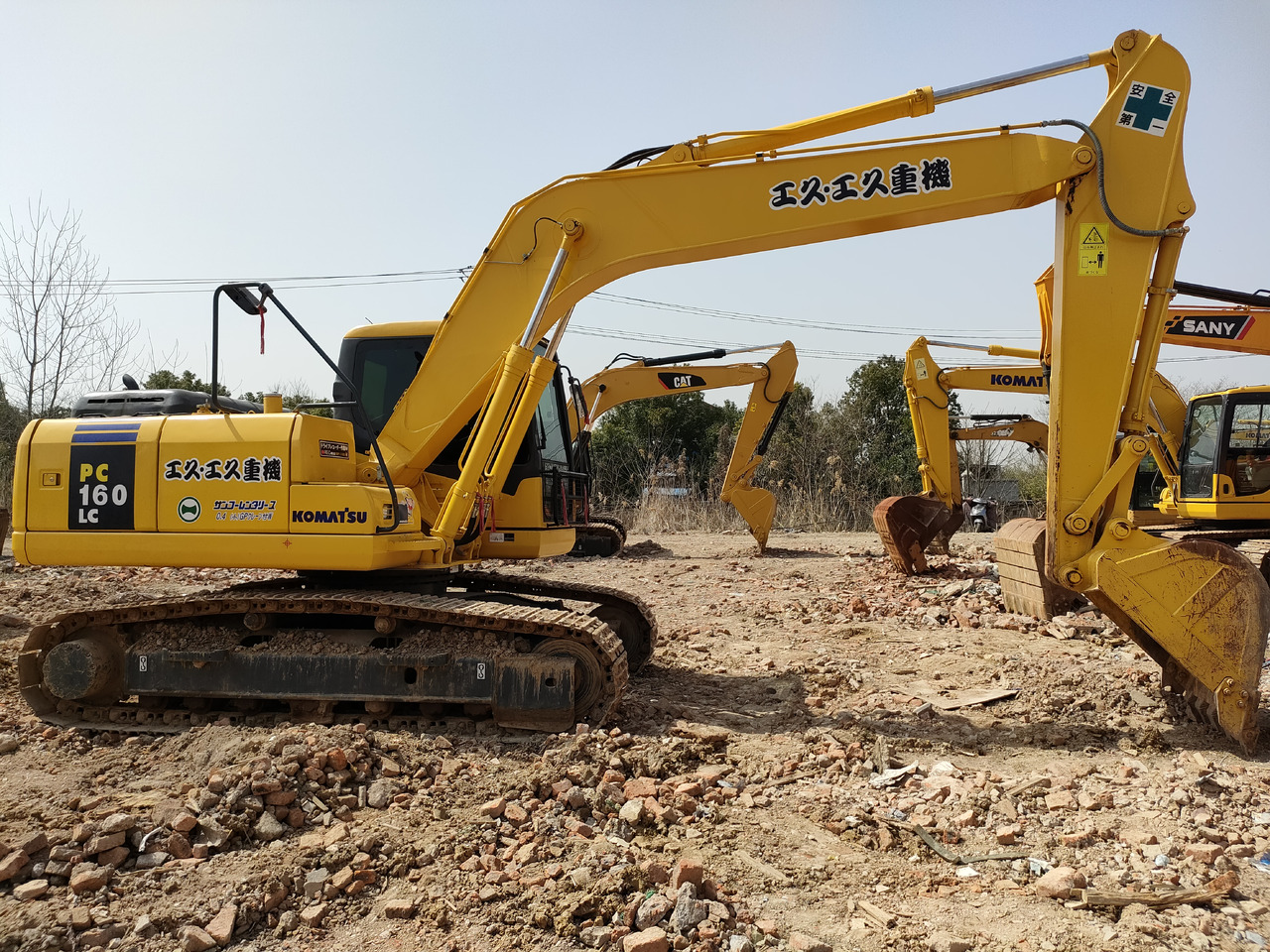 KOMATSU PC160-7 - Excavadora de cadenas: foto 3 KOMATSU PC160-7 - Excavadora de cadenas: foto 3