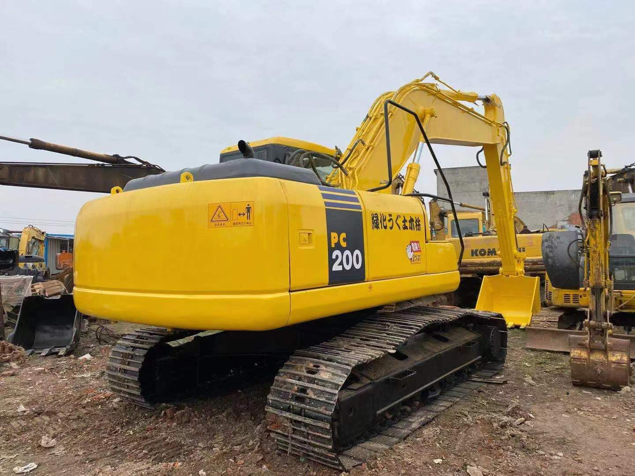 KOMATSU PC200-7 - Excavadora de cadenas: foto 3 KOMATSU PC200-7 - Excavadora de cadenas: foto 3