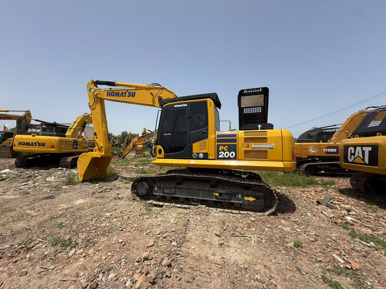 KOMATSU PC200-8 - Excavadora de cadenas: foto 2 KOMATSU PC200-8 - Excavadora de cadenas: foto 2