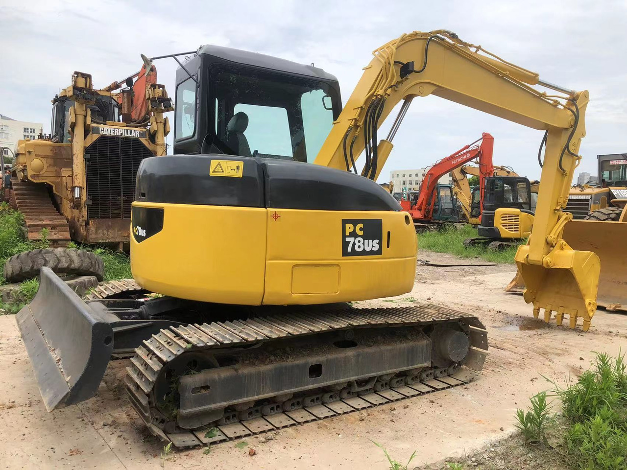 KOMATSU PC70-8 - Miniexcavadora: foto 1 KOMATSU PC70-8 - Miniexcavadora: foto 1