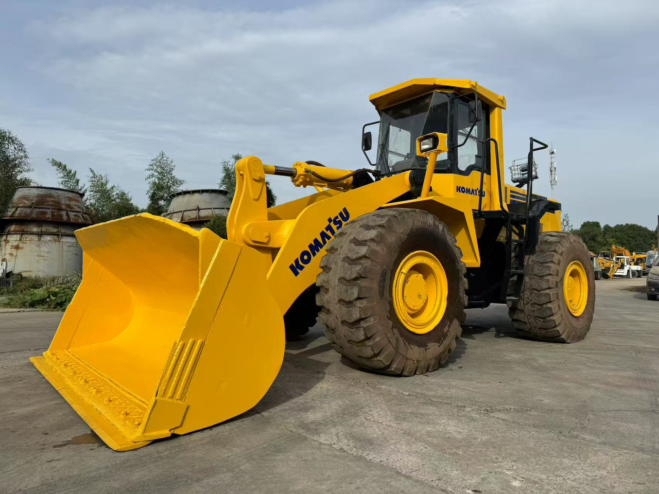 KOMATSU WA470-3 - Cargadora de ruedas: foto 4 KOMATSU WA470-3 - Cargadora de ruedas: foto 4