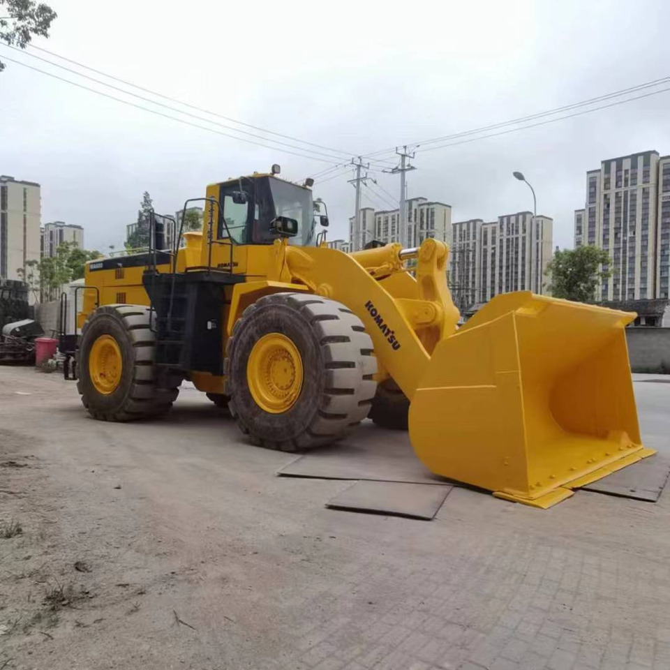 KOMATSU WA600-3 - Cargadora de ruedas: foto 1 KOMATSU WA600-3 - Cargadora de ruedas: foto 1