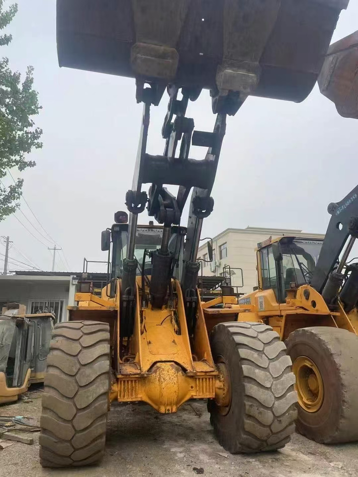 VOLVO L220F - Cargadora de ruedas: foto 4 VOLVO L220F - Cargadora de ruedas: foto 4