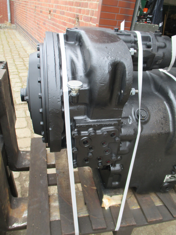 Skrzynia biegów Clark Hurth - Caja de cambios para Maquinaria de construcción: foto 3 Skrzynia biegów Clark Hurth - Caja de cambios para Maquinaria de construcción: foto 3