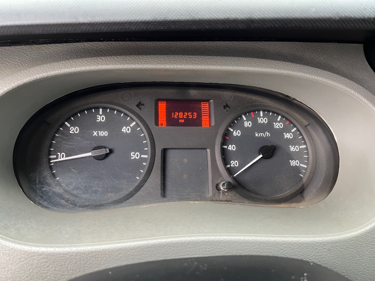 RENAULT Master Benne Double cabine DCi 120 7 Places - Furgoneta basculante: foto 4 RENAULT Master Benne Double cabine DCi 120 7 Places - Furgoneta basculante: foto 4