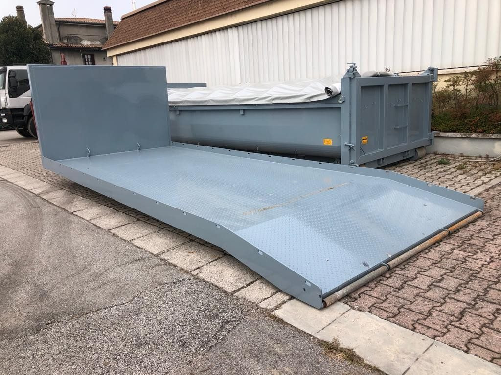 CONTAINER NUOVO A PIANALE SENZA SPONDE - Contenedor de gancho: foto 1 CONTAINER NUOVO A PIANALE SENZA SPONDE - Contenedor de gancho: foto 1