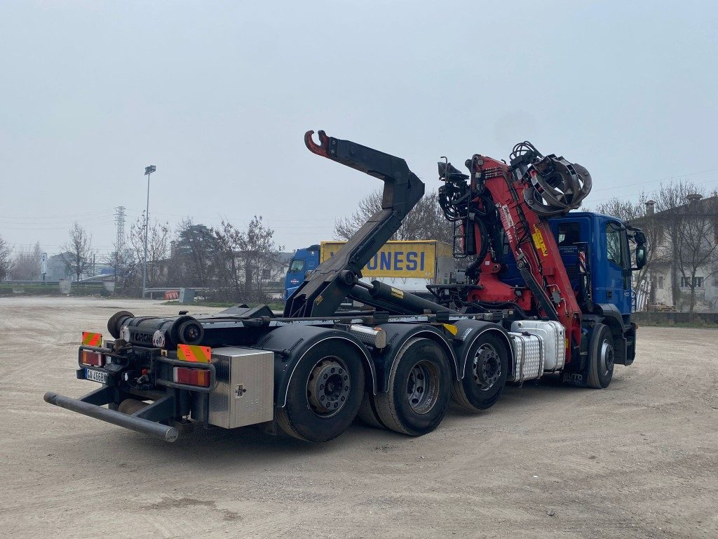 IVECO STRALIS 260.450 SCARRABILE CON GRU - Camión multibasculante: foto 5 IVECO STRALIS 260.450 SCARRABILE CON GRU - Camión multibasculante: foto 5