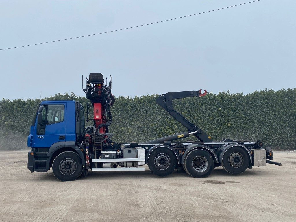 IVECO STRALIS 260.450 SCARRABILE CON GRU - Camión multibasculante: foto 3 IVECO STRALIS 260.450 SCARRABILE CON GRU - Camión multibasculante: foto 3