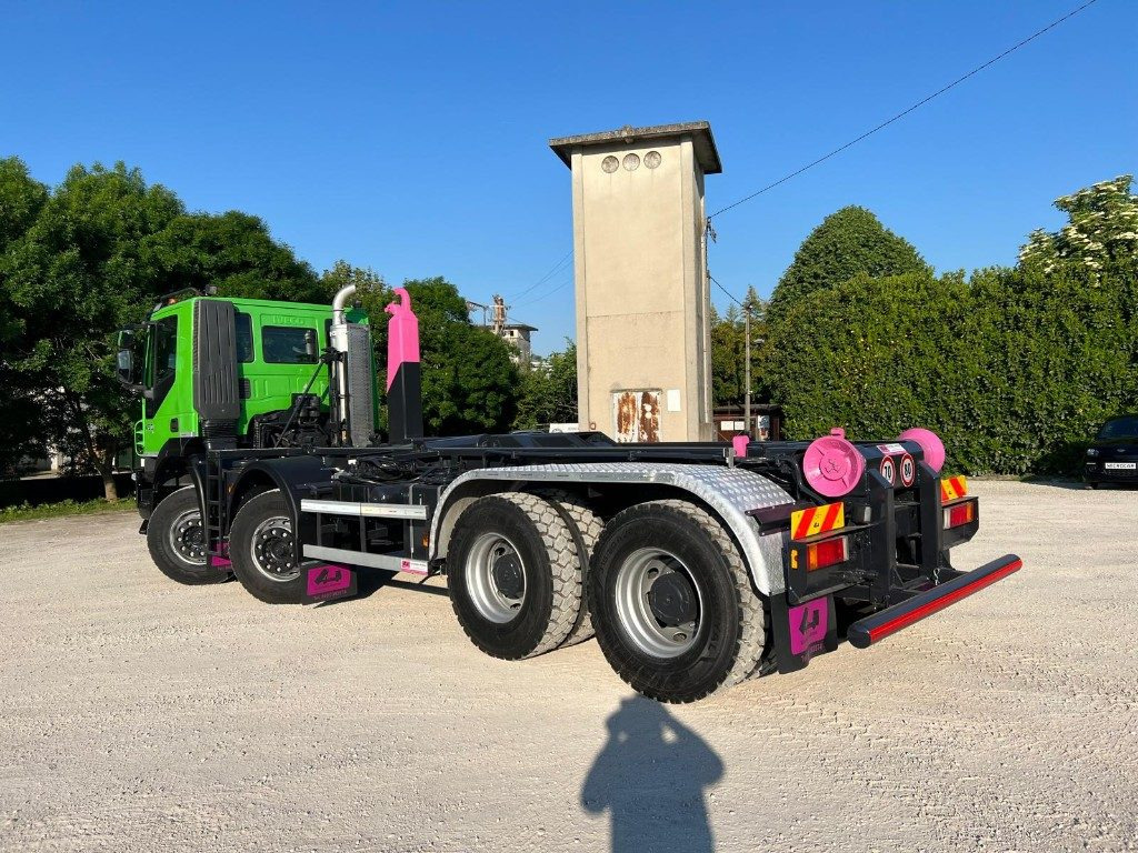 IVECO TRAKKER 450 SCARRABILE - Camión multibasculante: foto 4 IVECO TRAKKER 450 SCARRABILE - Camión multibasculante: foto 4