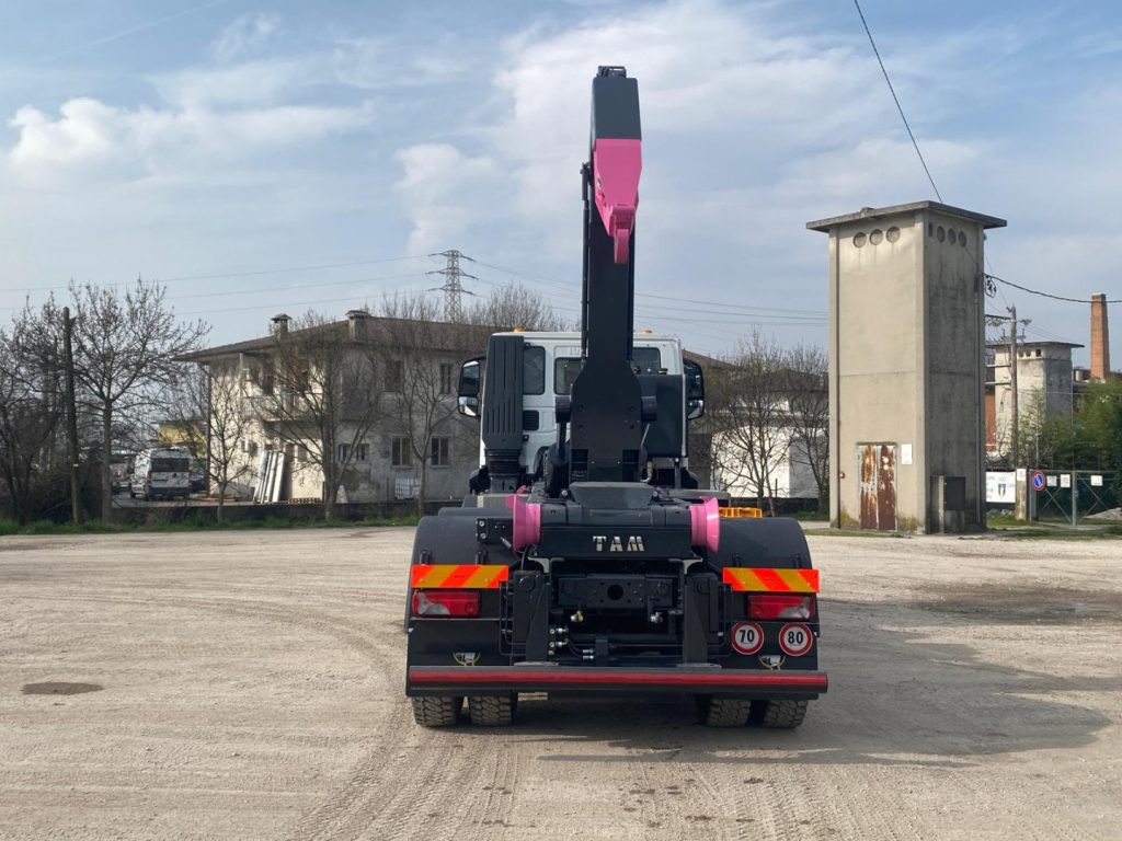 IVECO TRAKKER T-WAY AD510 NUOVO SCARRABILE - Camión multibasculante: foto 4 IVECO TRAKKER T-WAY AD510 NUOVO SCARRABILE - Camión multibasculante: foto 4