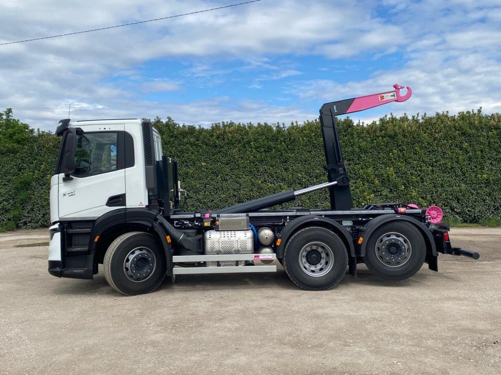 IVECO X-WAY AD280X48Y NUOVO SCARRABILE PASSO 3120 - Camión multibasculante: foto 3 IVECO X-WAY AD280X48Y NUOVO SCARRABILE PASSO 3120 - Camión multibasculante: foto 3