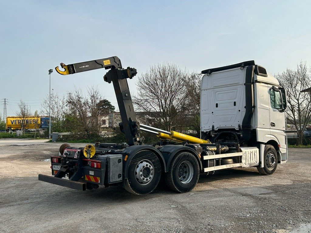Camión multibasculante MERCEDES ACTROS 25.51 SCARRABILE: foto 7