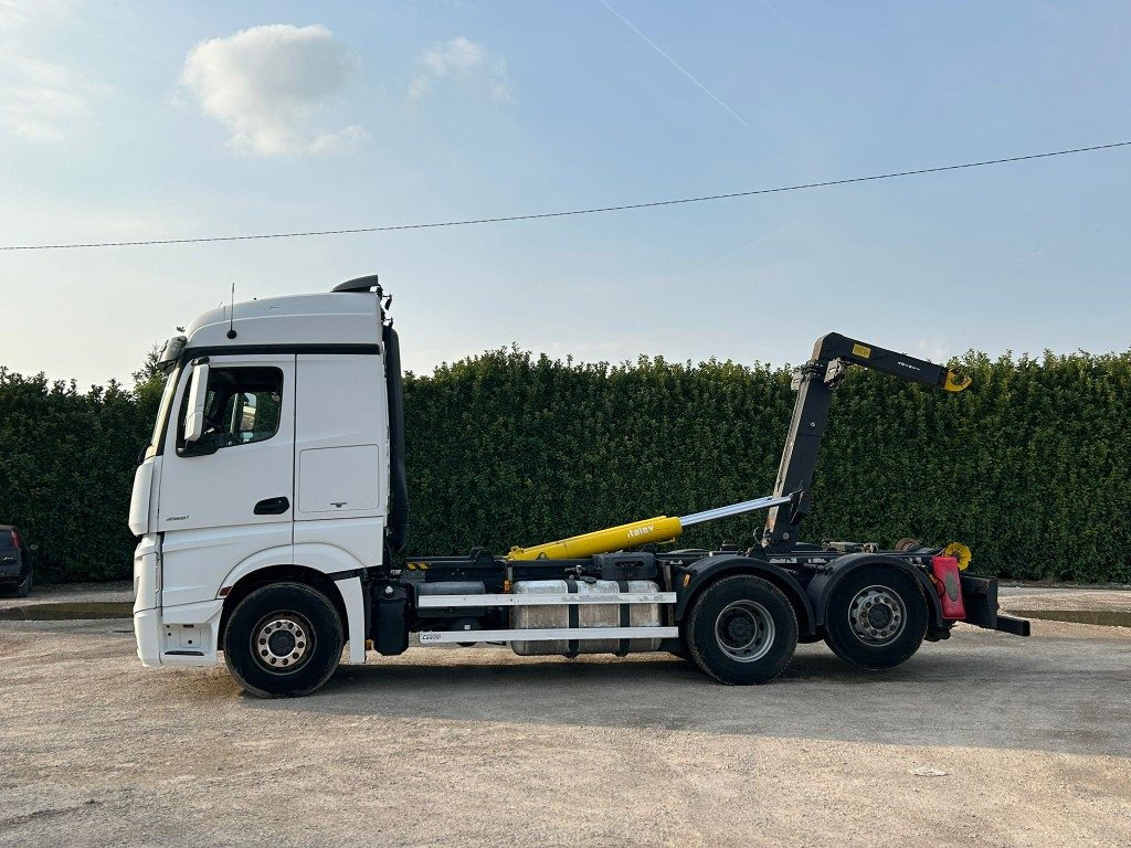 MERCEDES ACTROS 25.51 SCARRABILE - Camión multibasculante: foto 5 MERCEDES ACTROS 25.51 SCARRABILE - Camión multibasculante: foto 5