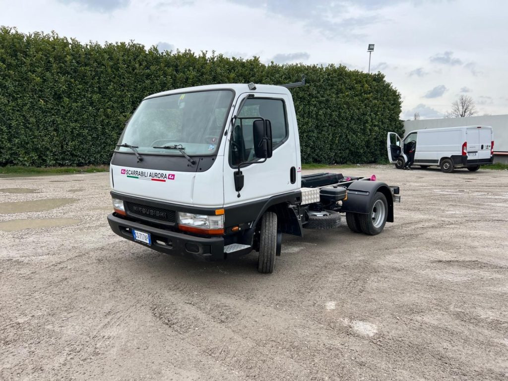 MITSUBISHI CANTER 3.0 SCARRABILE - Camión multibasculante: foto 1 MITSUBISHI CANTER 3.0 SCARRABILE - Camión multibasculante: foto 1
