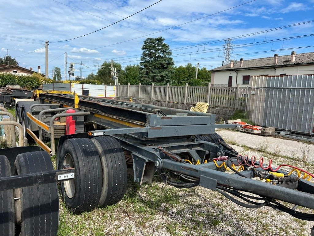 PIACENZA RIMORCHIO PIACENZA SCARRABILE BALESTRATO - Remolque multilift/ Portacontenedores de cadenas: foto 4 PIACENZA RIMORCHIO PIACENZA SCARRABILE BALESTRATO - Remolque multilift/ Portacontenedores de cadenas: foto 4