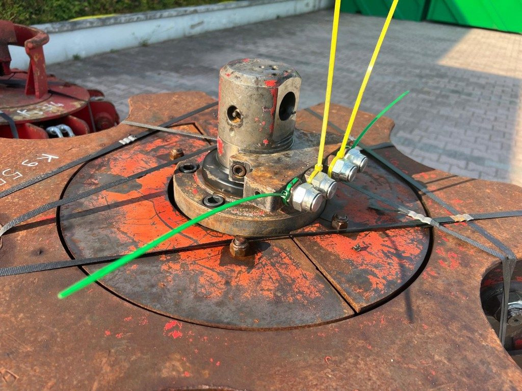 POLIPO USATO ROZZI A 6 PALE CON ROTORE - Pinza de manipulación: foto 5 POLIPO USATO ROZZI A 6 PALE CON ROTORE - Pinza de manipulación: foto 5