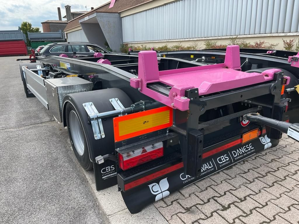 RIMORCHIO CBS NUOVO SCARRABILE - Remolque multilift/ Portacontenedores de cadenas: foto 1 RIMORCHIO CBS NUOVO SCARRABILE - Remolque multilift/ Portacontenedores de cadenas: foto 1