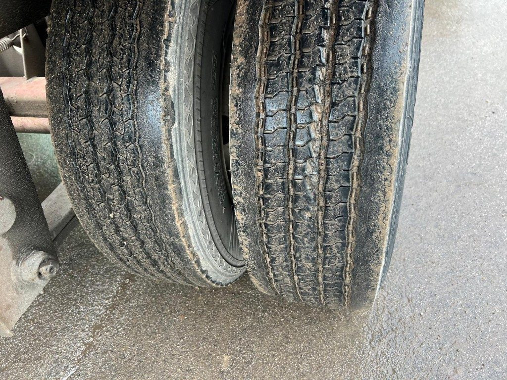 Remolque multilift/ Portacontenedores de cadenas VIBERTI RIMORCHIO VIBERTI SCARRABILE PNEUMATICO: foto 8 Remolque multilift/ Portacontenedores de cadenas VIBERTI RIMORCHIO VIBERTI SCARRABILE PNEUMATICO: foto 8