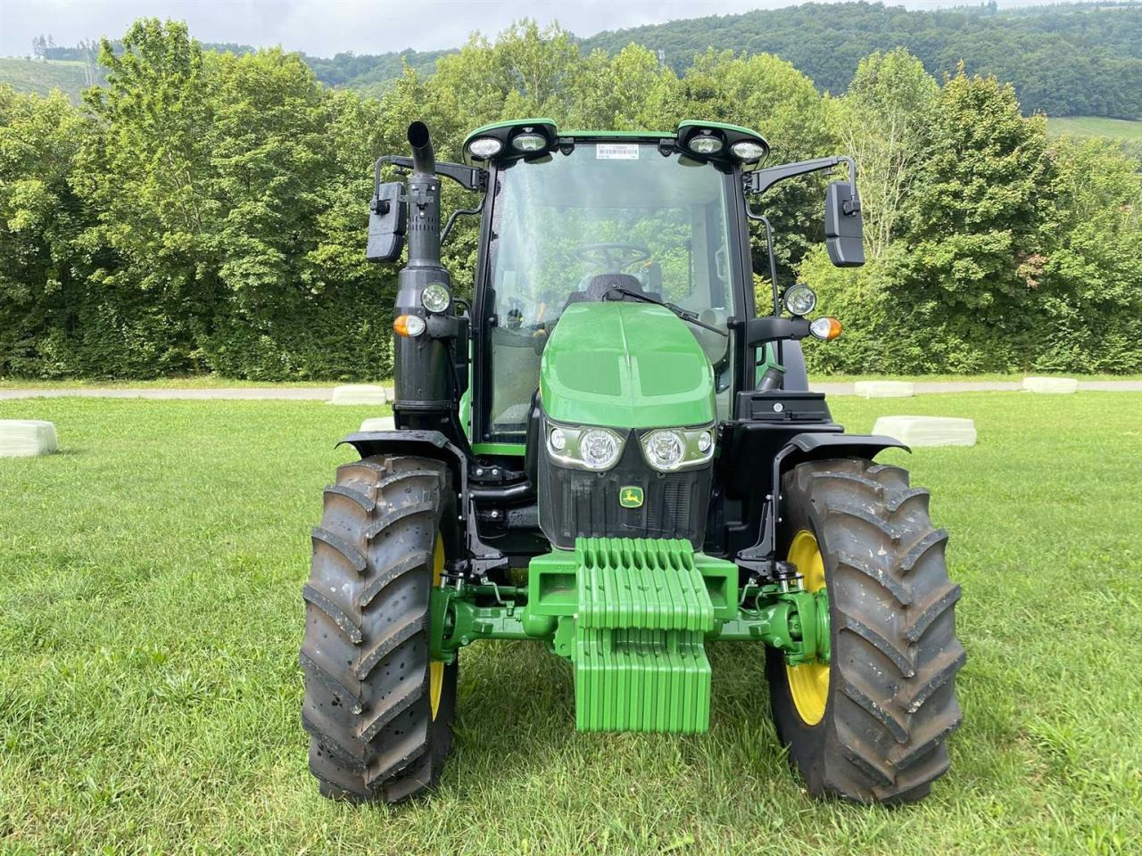 John Deere 6100 M AutoQuadEco - Tractor: foto 2 John Deere 6100 M AutoQuadEco - Tractor: foto 2
