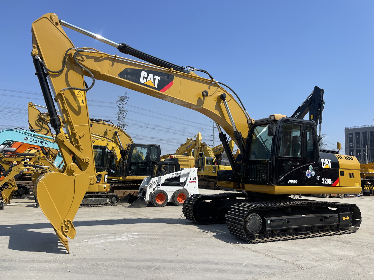 CATERPILLAR CAT 320D - Excavadora de cadenas: foto 3 CATERPILLAR CAT 320D - Excavadora de cadenas: foto 3