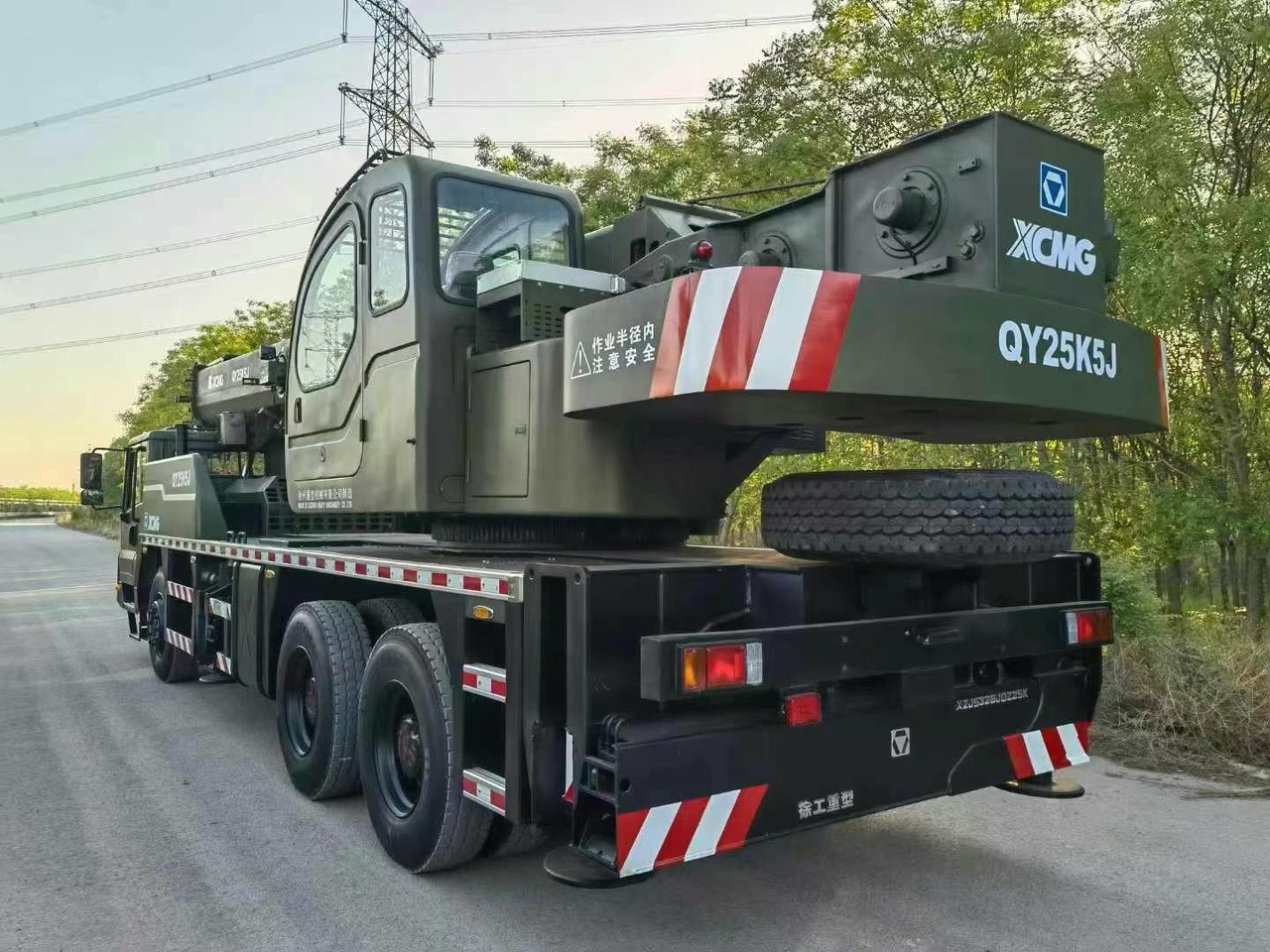 XCMG QY25K5-1 25 ton truck crane - Autogrúa: foto 3 XCMG QY25K5-1 25 ton truck crane - Autogrúa: foto 3