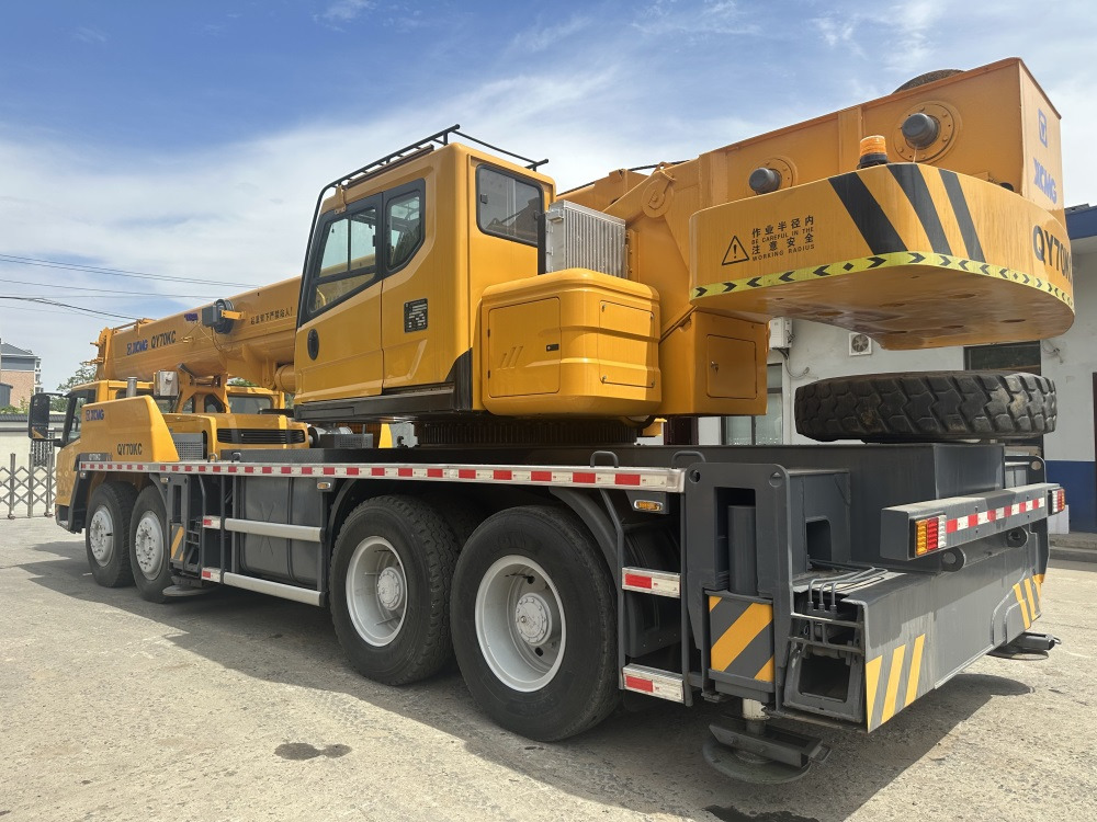 XCMG qy70kc xct75 qy75kc 70ton 75 ton 80 ton 85 ton 90 ton 100 ton 110 ton 130 ton truck crane - Autogrúa: foto 3 XCMG qy70kc xct75 qy75kc 70ton 75 ton 80 ton 85 ton 90 ton 100 ton 110 ton 130 ton truck crane - Autogrúa: foto 3