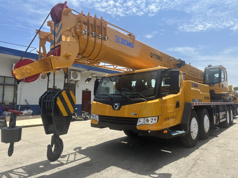 XCMG qy70kc xct75 qy75kc 75 ton truck crane - Autogrúa: foto 1 XCMG qy70kc xct75 qy75kc 75 ton truck crane - Autogrúa: foto 1