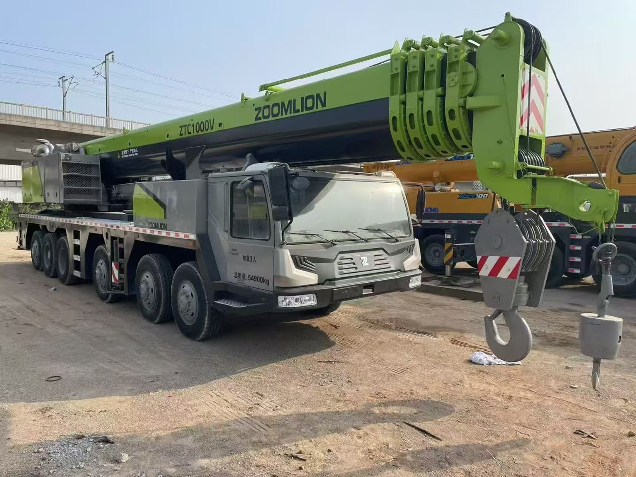 ZOOMLION ZTC1000V ZTC1100V ZTC1500V 100T 110T 150T Used truck crane - Autogrúa: foto 2 ZOOMLION ZTC1000V ZTC1100V ZTC1500V 100T 110T 150T Used truck crane - Autogrúa: foto 2