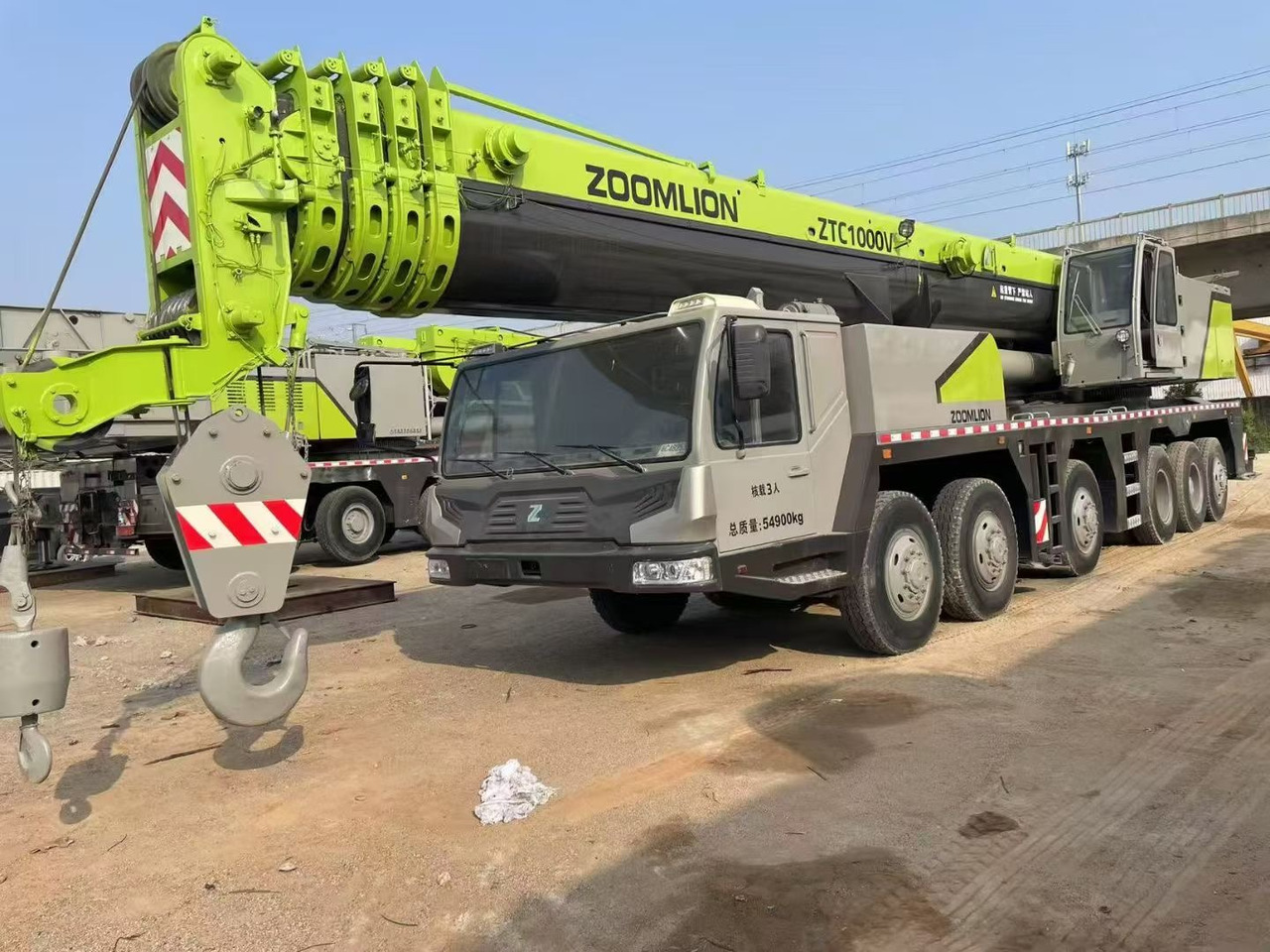 ZOOMLION ZTC1000V ZTC1100V ZTC1500V 100T 110T 150T Used truck crane - Autogrúa: foto 1 ZOOMLION ZTC1000V ZTC1100V ZTC1500V 100T 110T 150T Used truck crane - Autogrúa: foto 1