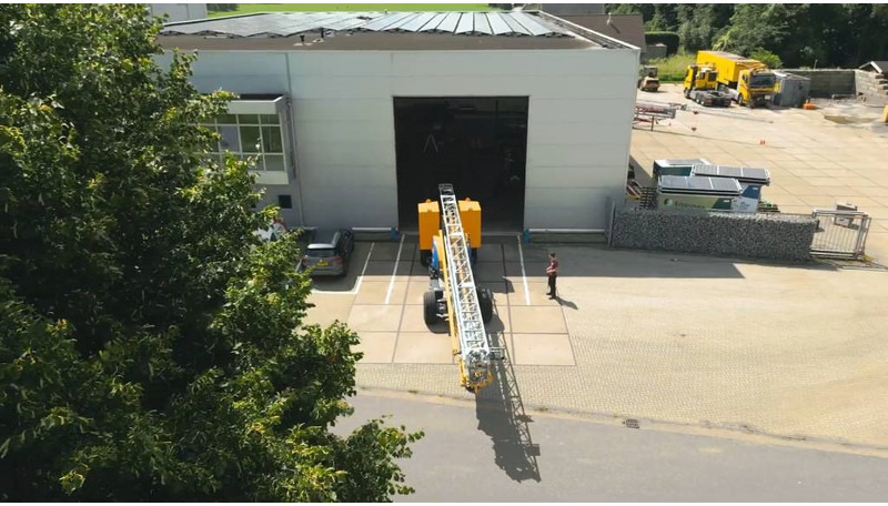 Giraffe 700.26-2WD4S - Grúa automontante: foto 2 Giraffe 700.26-2WD4S - Grúa automontante: foto 2