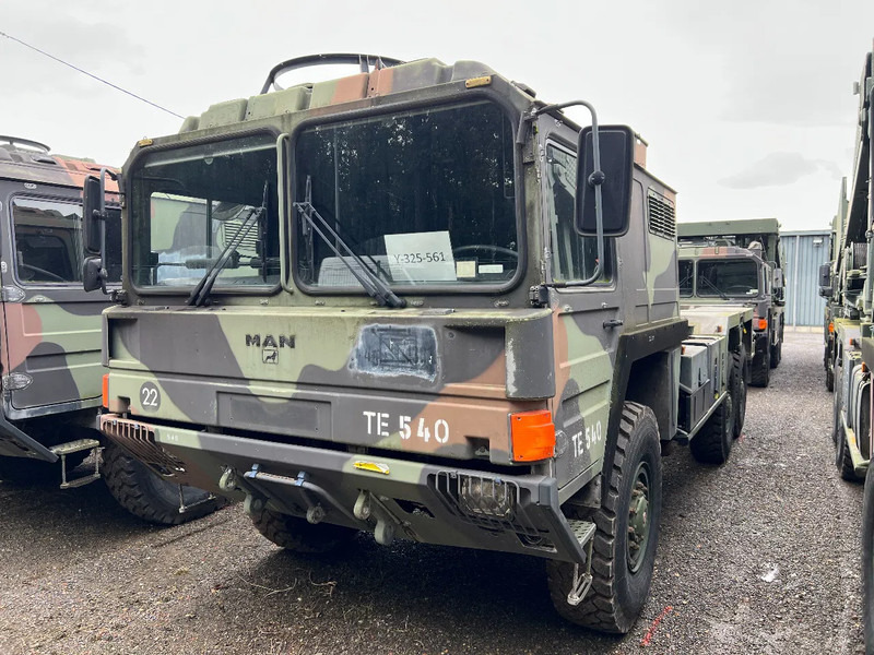 MAN KAT 25.422DFAEG 6X6 CABIN CHASSIS - TWIST LOCKS SYSTEM - Camión: foto 1 MAN KAT 25.422DFAEG 6X6 CABIN CHASSIS - TWIST LOCKS SYSTEM - Camión: foto 1