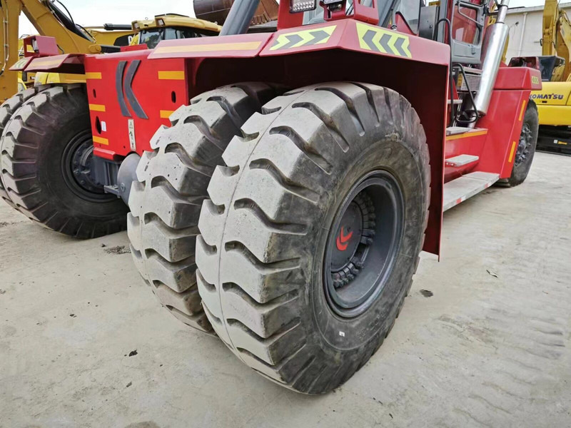 Kalmar DRF450 - Reach stacker: foto 4 Kalmar DRF450 - Reach stacker: foto 4