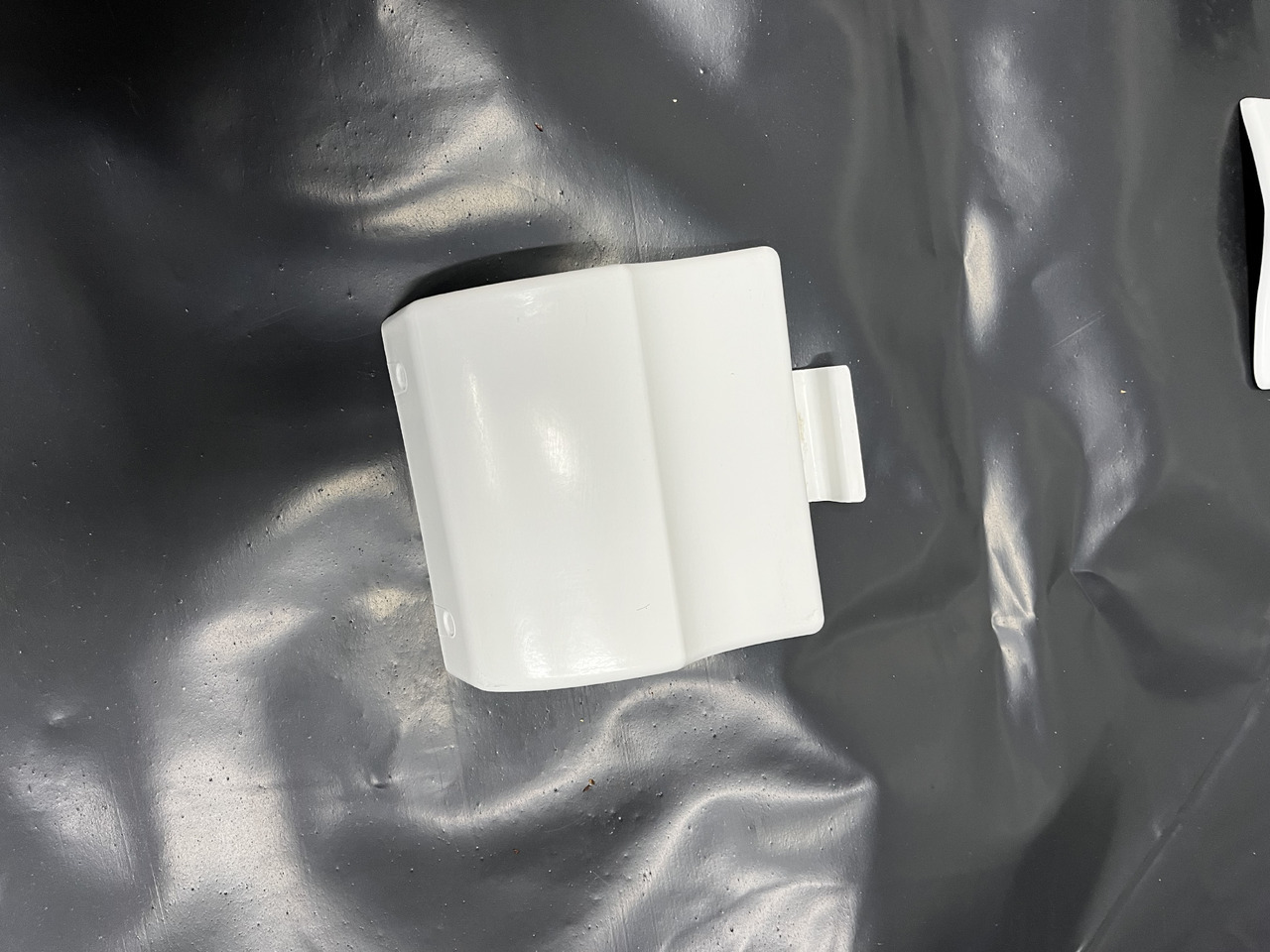 Komplet zaślepek zderzak tył MAN Lions Coach Euro 6 MAN Lion’s Coach Euro 6, po 2018 - Parachoques para Autocar: foto 4 Komplet zaślepek zderzak tył MAN Lions Coach Euro 6 MAN Lion’s Coach Euro 6, po 2018 - Parachoques para Autocar: foto 4