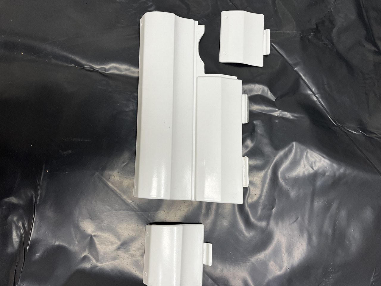 Komplet zaślepek zderzak tył MAN Lions Coach Euro 6 MAN Lion’s Coach Euro 6, po 2018 - Parachoques para Autocar: foto 3 Komplet zaślepek zderzak tył MAN Lions Coach Euro 6 MAN Lion’s Coach Euro 6, po 2018 - Parachoques para Autocar: foto 3