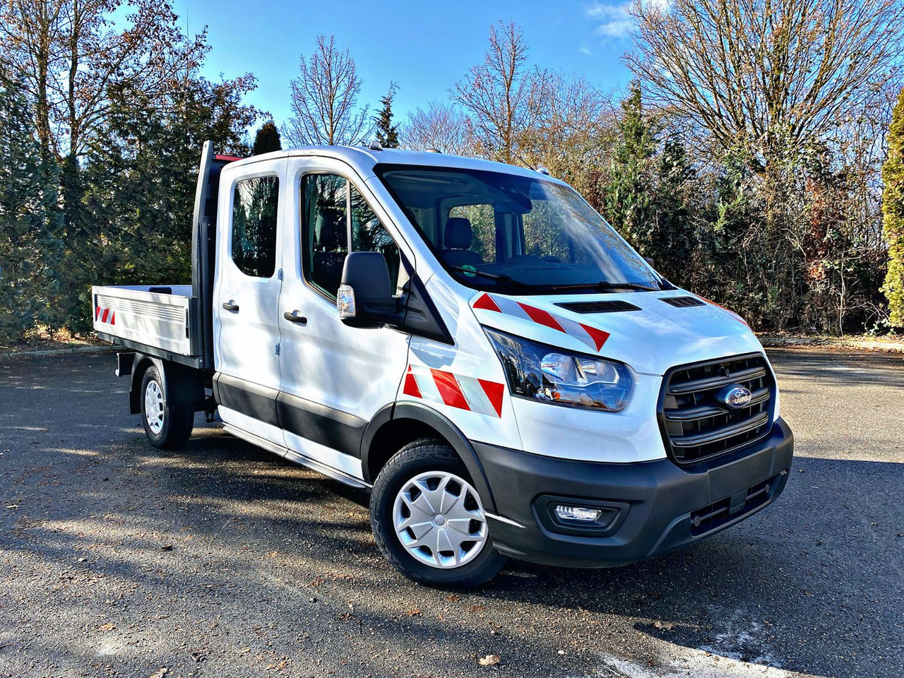 Ford Pritsche 350L2 DoKa|Trend|Garantie bis 08.27|19% - Furgoneta combi: foto 1 Ford Pritsche 350L2 DoKa|Trend|Garantie bis 08.27|19% - Furgoneta combi: foto 1