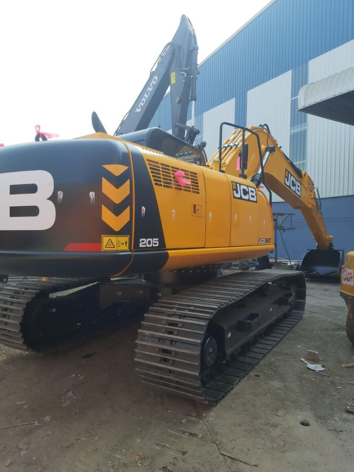New JCB JS 200 tracked excavator - Excavadora de cadenas: foto 3 New JCB JS 200 tracked excavator - Excavadora de cadenas: foto 3