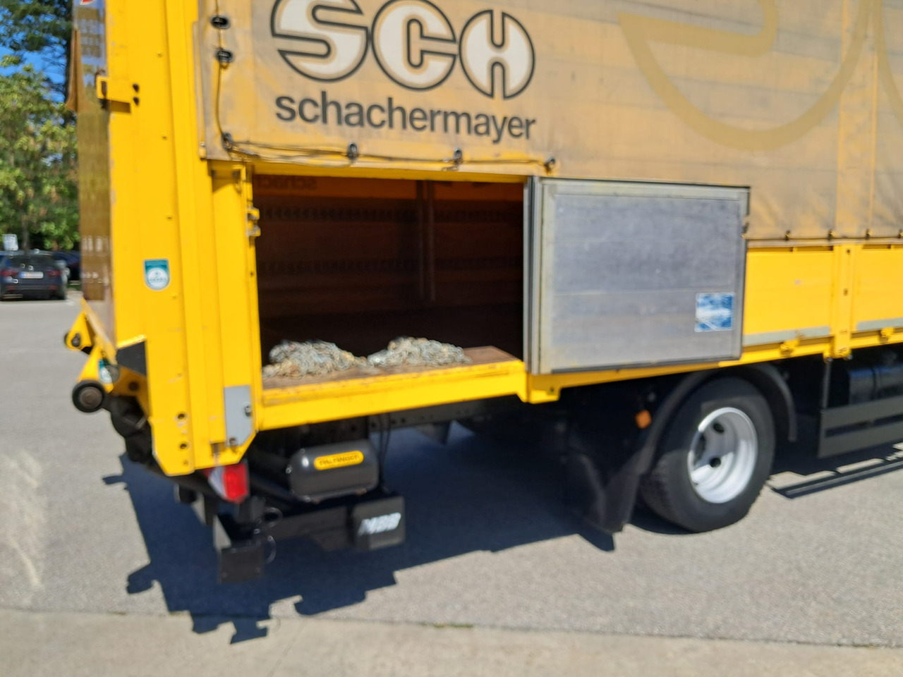 MAN MAN TGL 8.180 Pritsche + LBW | Klima | Tempomat | Schaltgetriebe - Camión caja abierta: foto 4 MAN MAN TGL 8.180 Pritsche + LBW | Klima | Tempomat | Schaltgetriebe - Camión caja abierta: foto 4