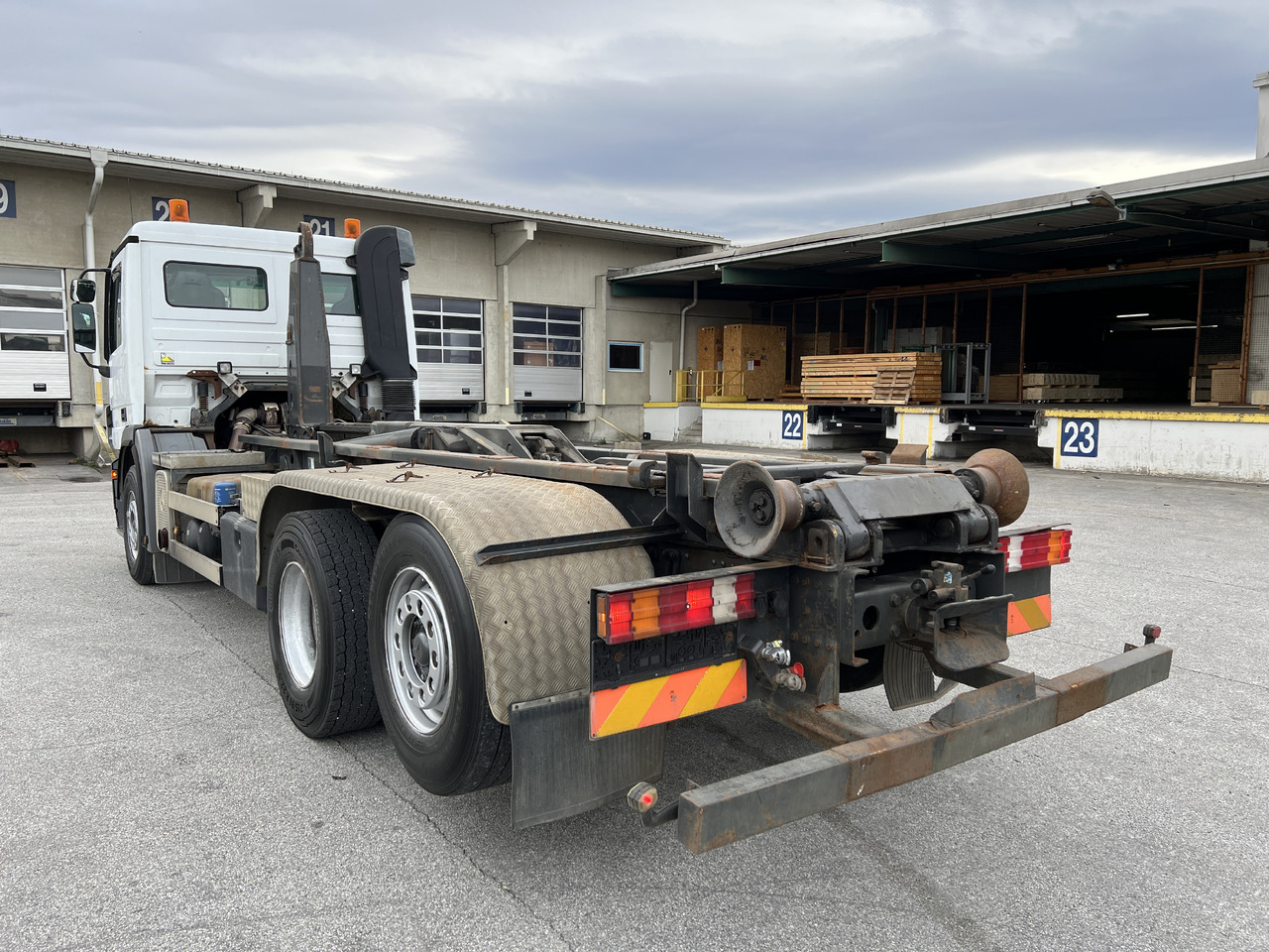 MERCEDES-BENZ Actros 25 41 | Retarder | Kupplung | Differenzial | Liftachse - Camión multibasculante: foto 3 MERCEDES-BENZ Actros 25 41 | Retarder | Kupplung | Differenzial | Liftachse - Camión multibasculante: foto 3