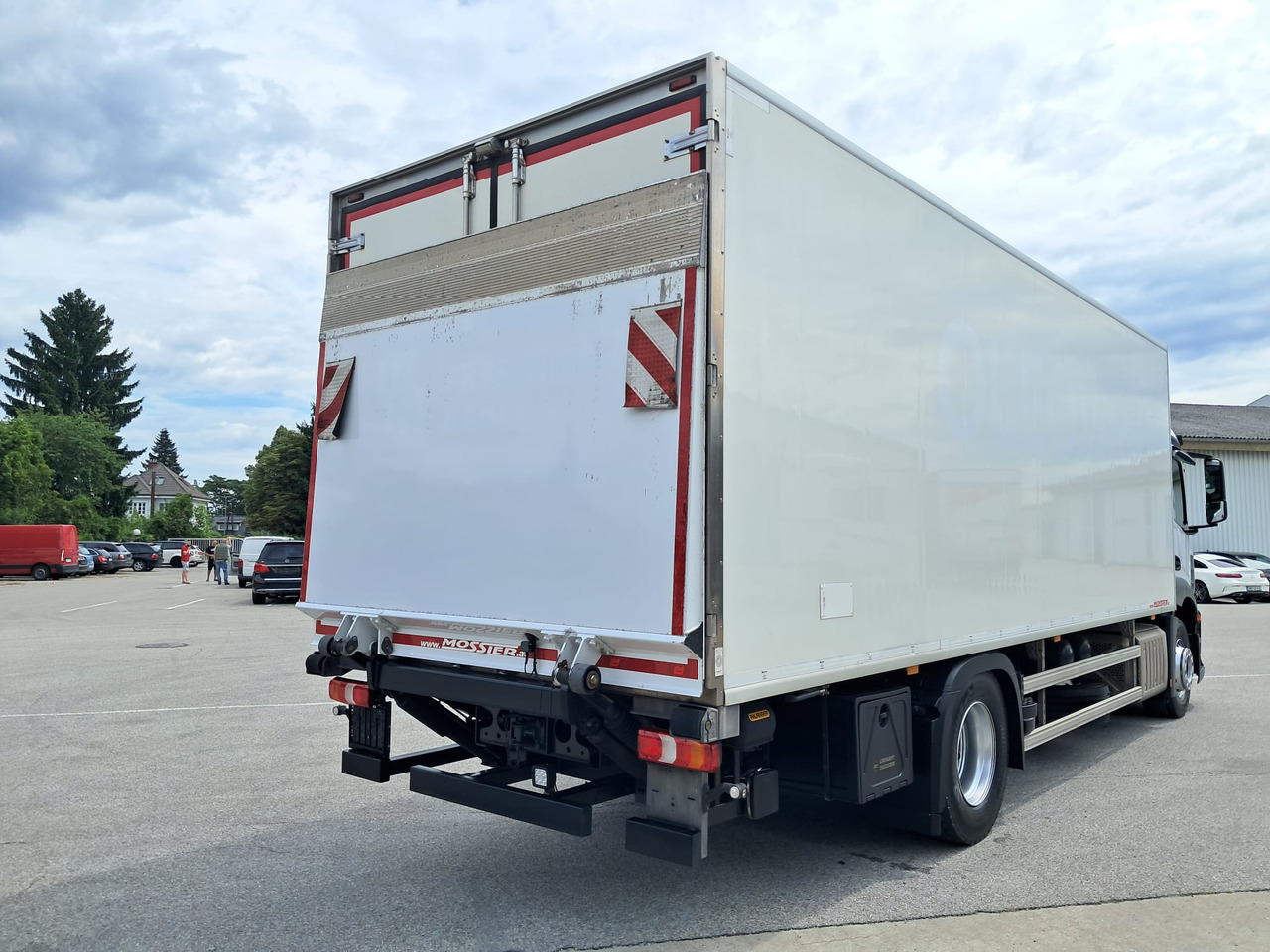 MERCEDES-BENZ Antos 2135 Kühlkoffer | Supra 850 | Standheizung - Camión frigorífico: foto 5 MERCEDES-BENZ Antos 2135 Kühlkoffer | Supra 850 | Standheizung - Camión frigorífico: foto 5