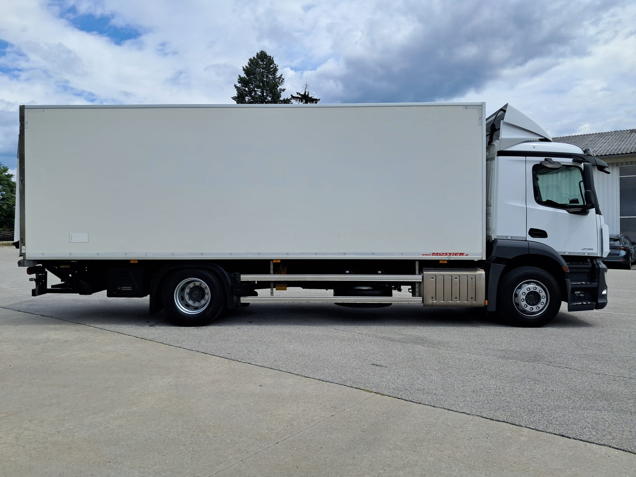 MERCEDES-BENZ Antos 2135 Kühlkoffer | Supra 850 | Standheizung - Camión frigorífico: foto 3 MERCEDES-BENZ Antos 2135 Kühlkoffer | Supra 850 | Standheizung - Camión frigorífico: foto 3